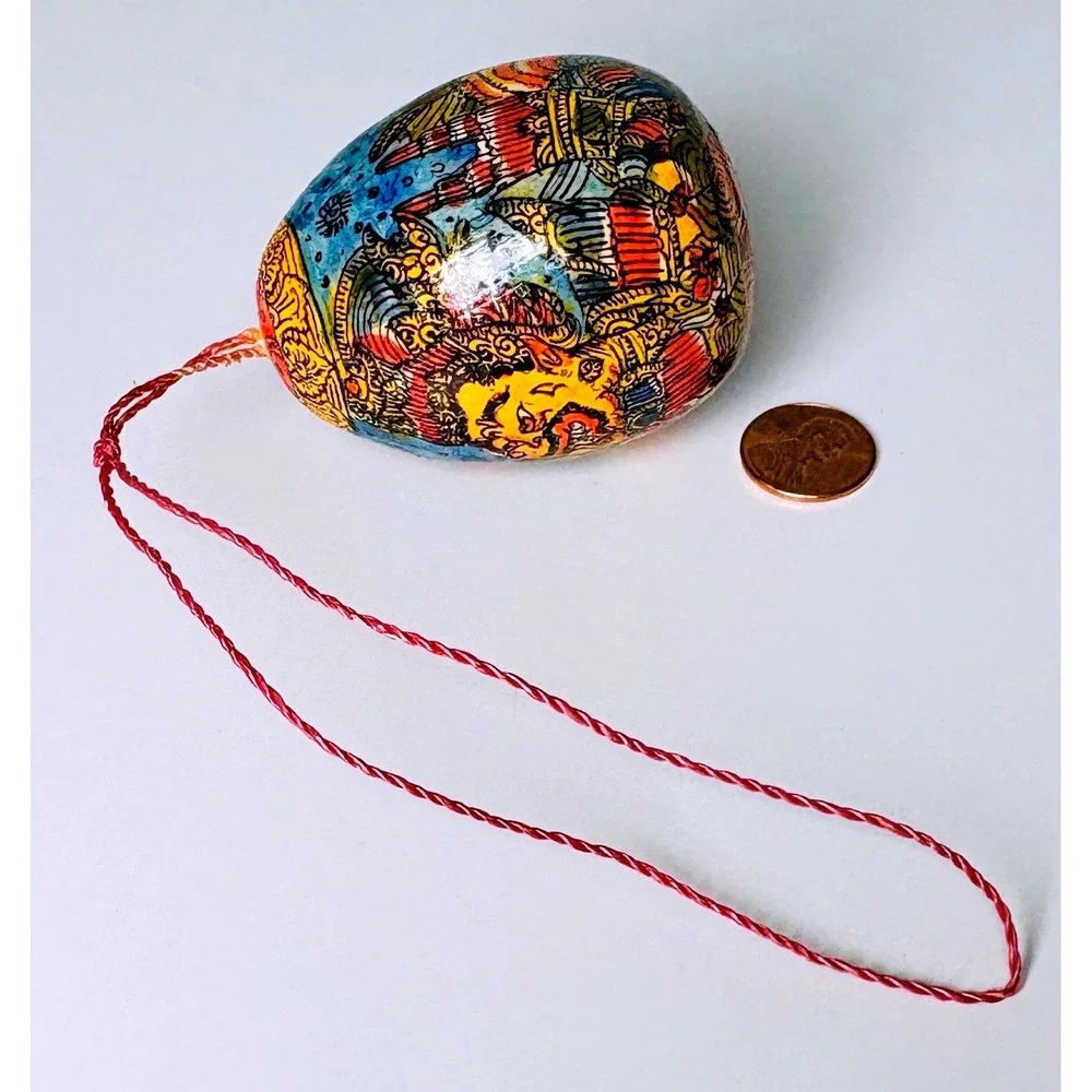 Vintage Indonesian hand painted wooden Ornament  Egg folk art‎ hanging Balinese