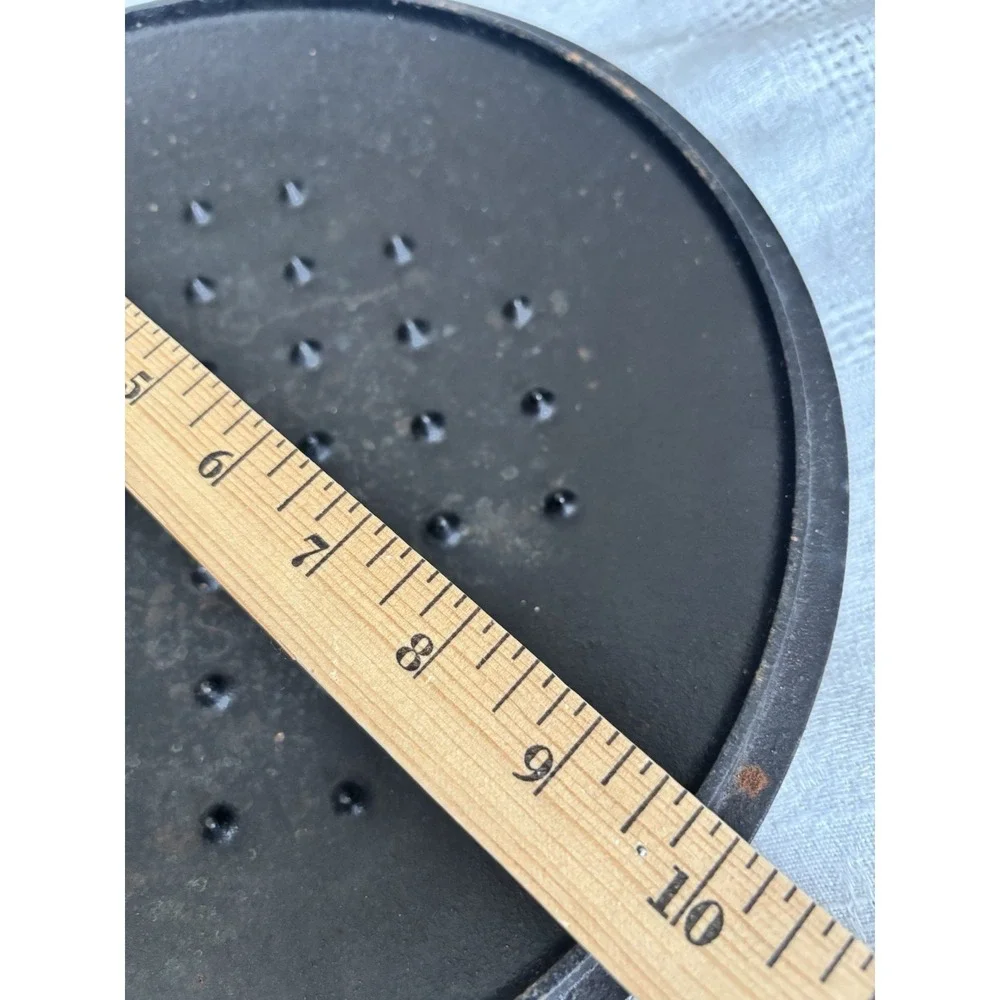 Lodge 10-1/2 USA Cast Iron #8IC Lid‎ Only