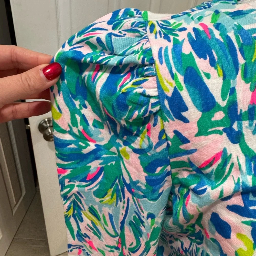 🌸🆕Lilly Pulitzer Jansen Long Sleeve Sweatshirt Blue Ibiza Cabana Cocktail Medium