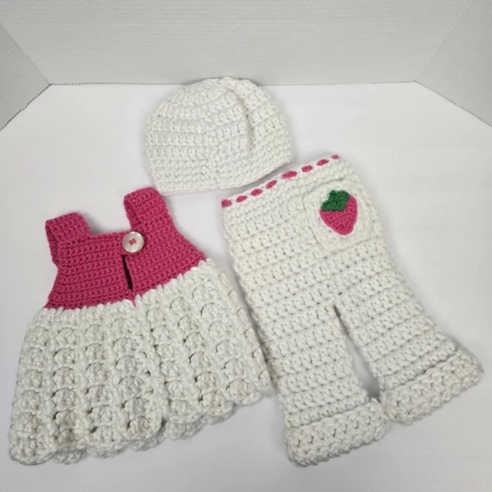 Handmade Girls‎ Matching Strawberry crocheted Set Pink White Baby 0-3 Months