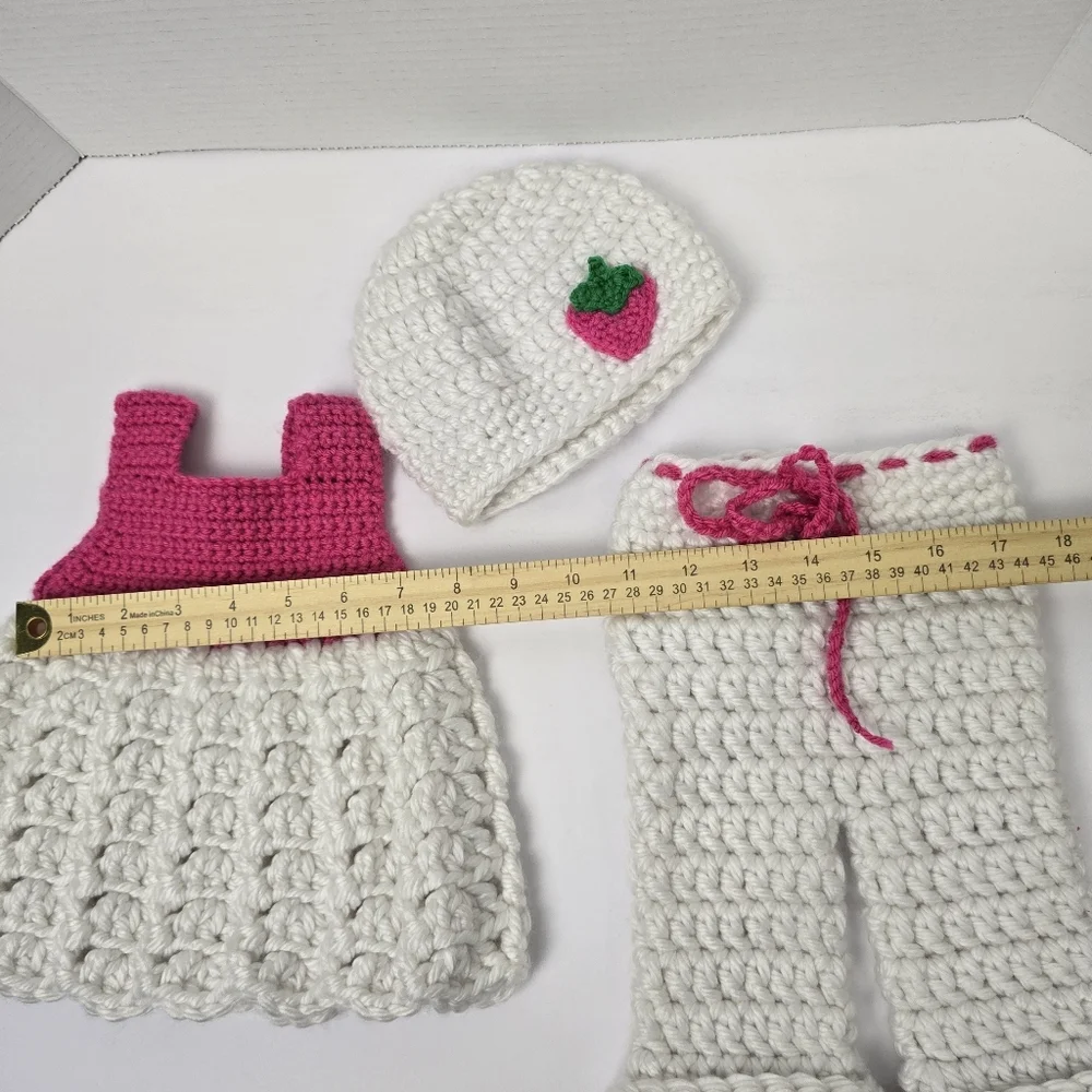 Handmade Girls‎ Matching Strawberry crocheted Set Pink White Baby 0-3 Months