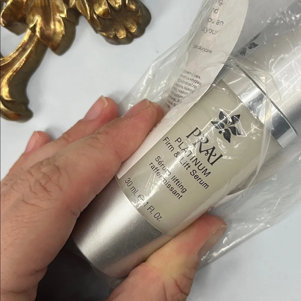 NWT Prai Firm and Lift Serum 1 Oz