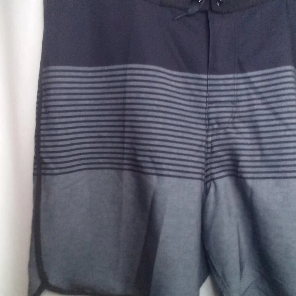Old Navy Swim Trunks Shorts 40 Men UPF 40 Pocket Black Gray