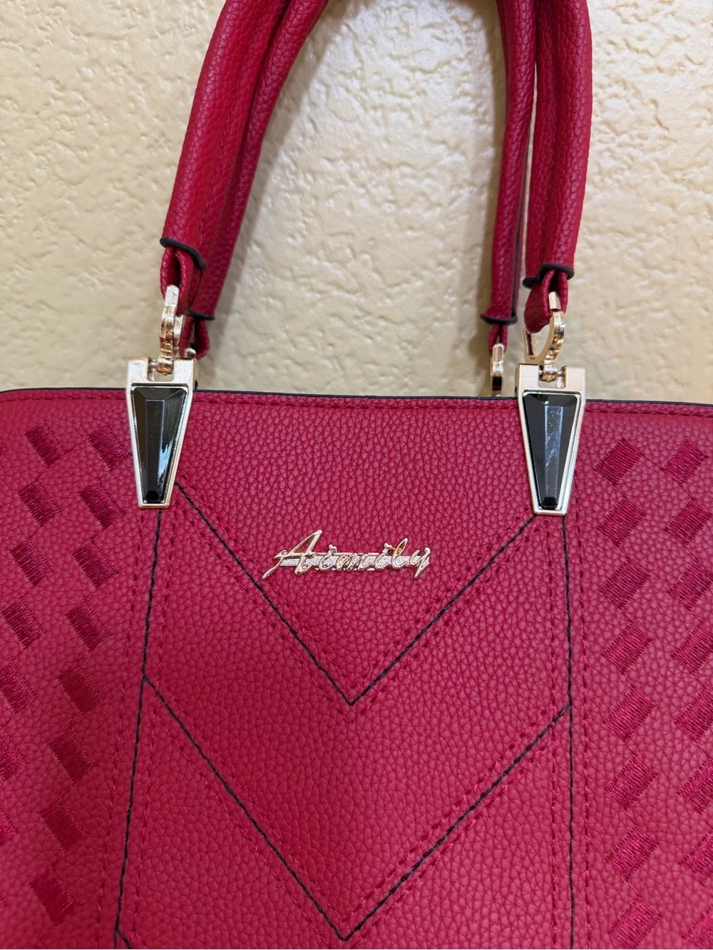 N/A stylish red