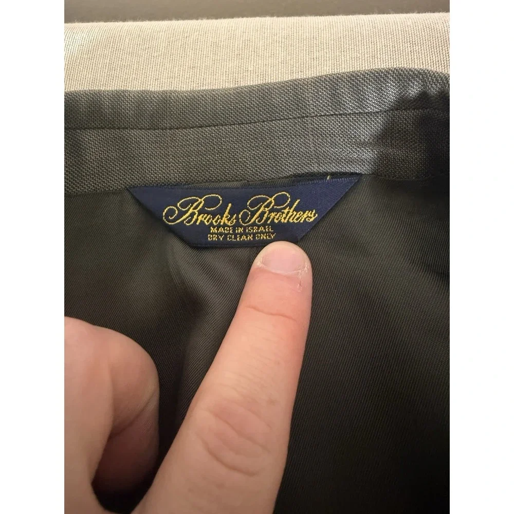 Brooks Brothers up sale