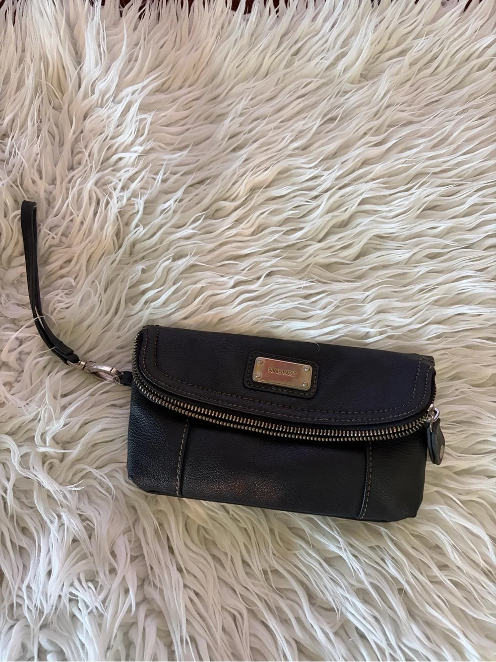 Nine West Black Leather Zip-Top Wristlet Clutch