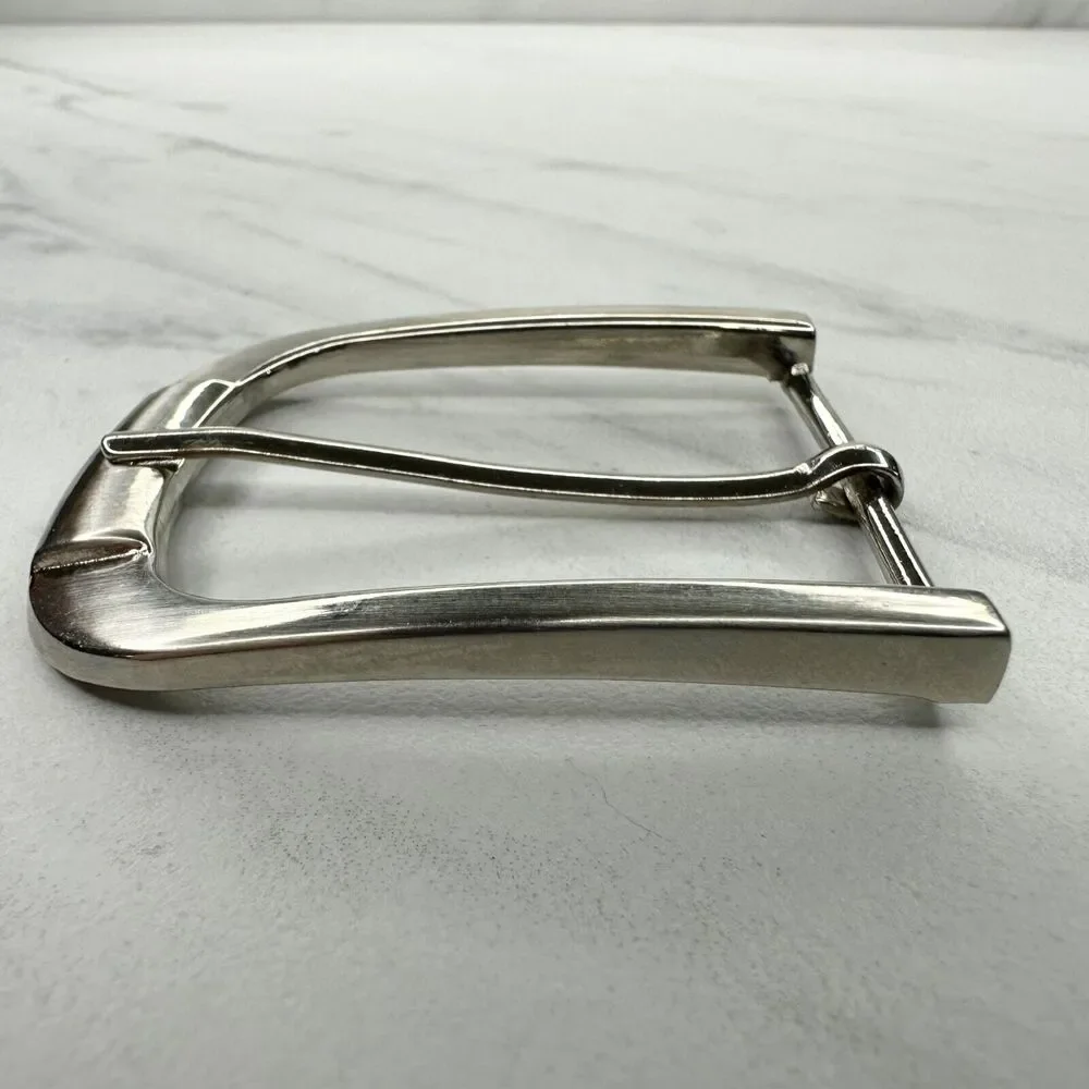 Unbranded silver tone