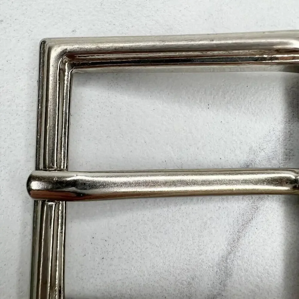 Unbranded silver tone