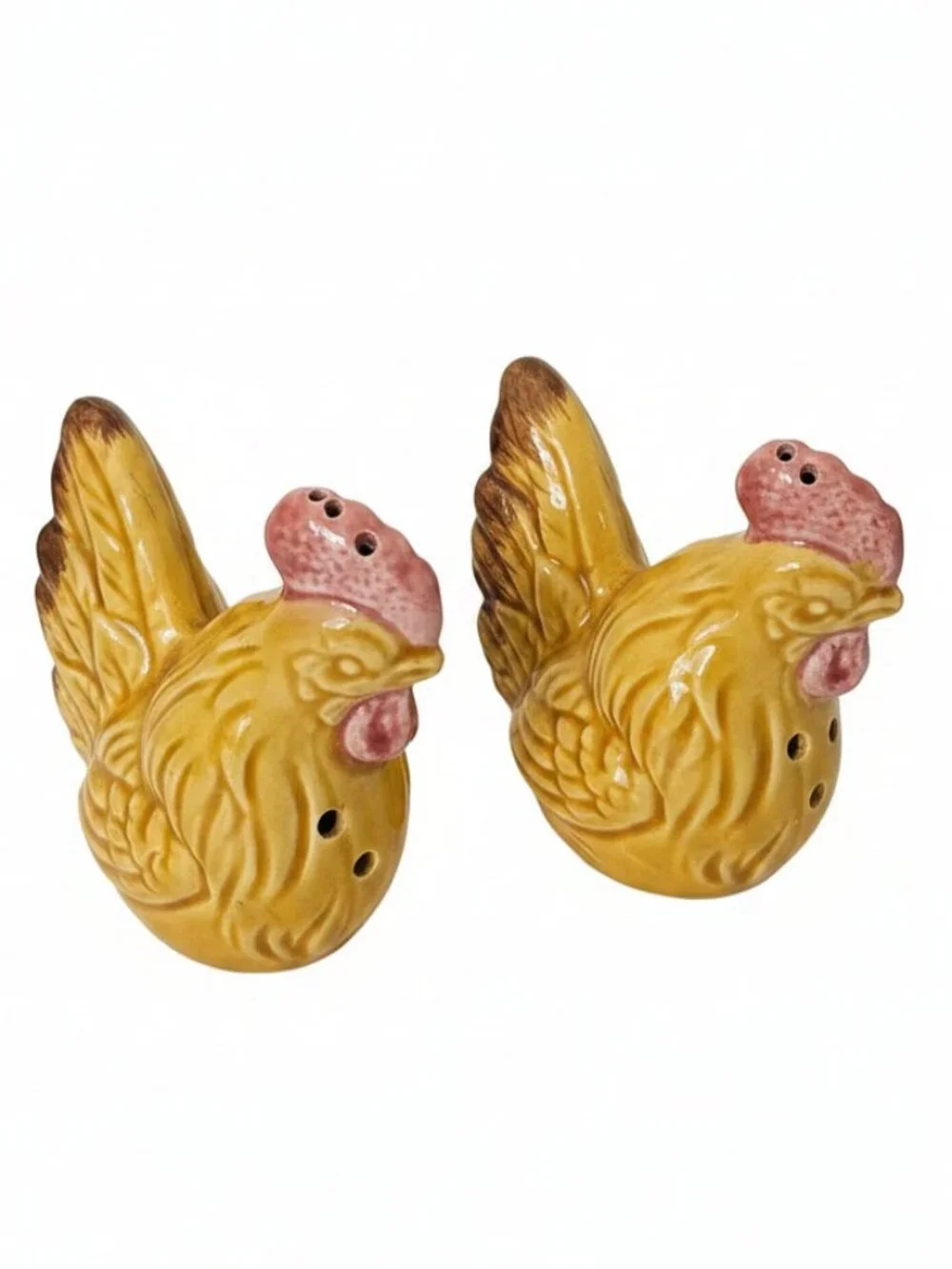 Vintage 1960's Japan sitting Chickens Salt & Pepper Shakers -- ITEM #2303