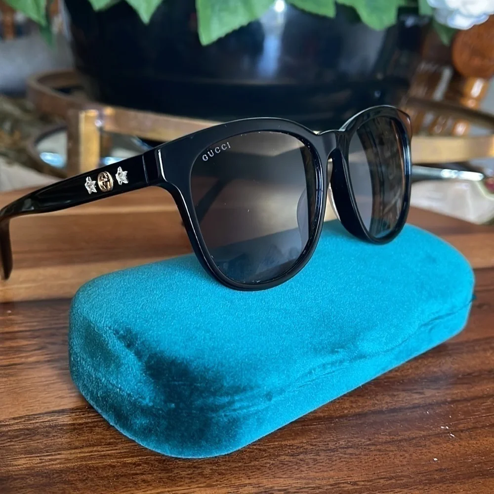 Gucci style square