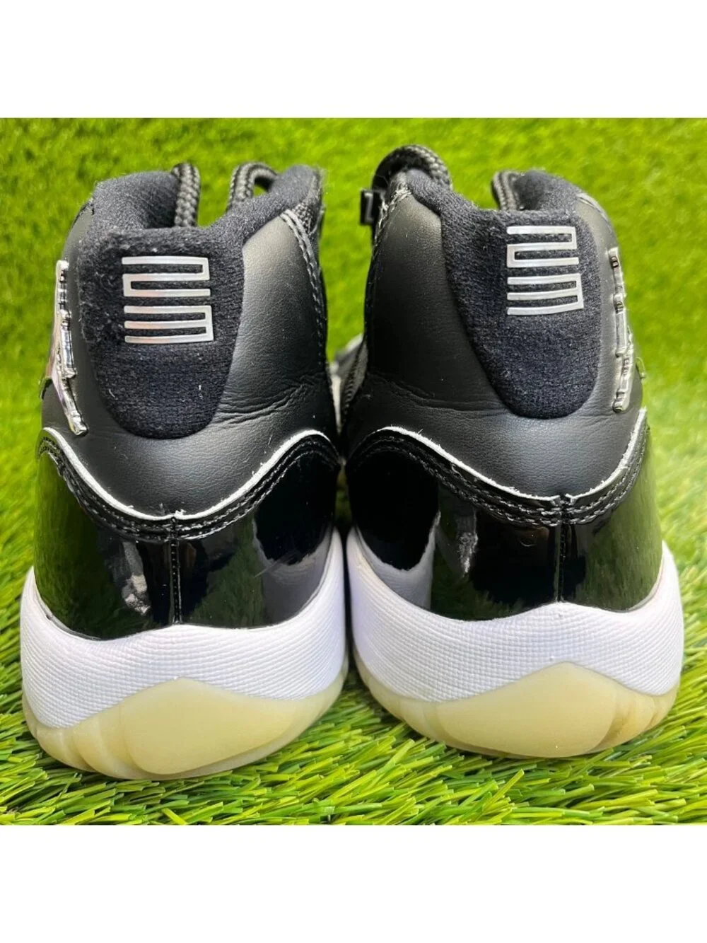 Nike Air Jordan 11 Retro Boys Size 7Y Black White Basketball Shoes Sneakers