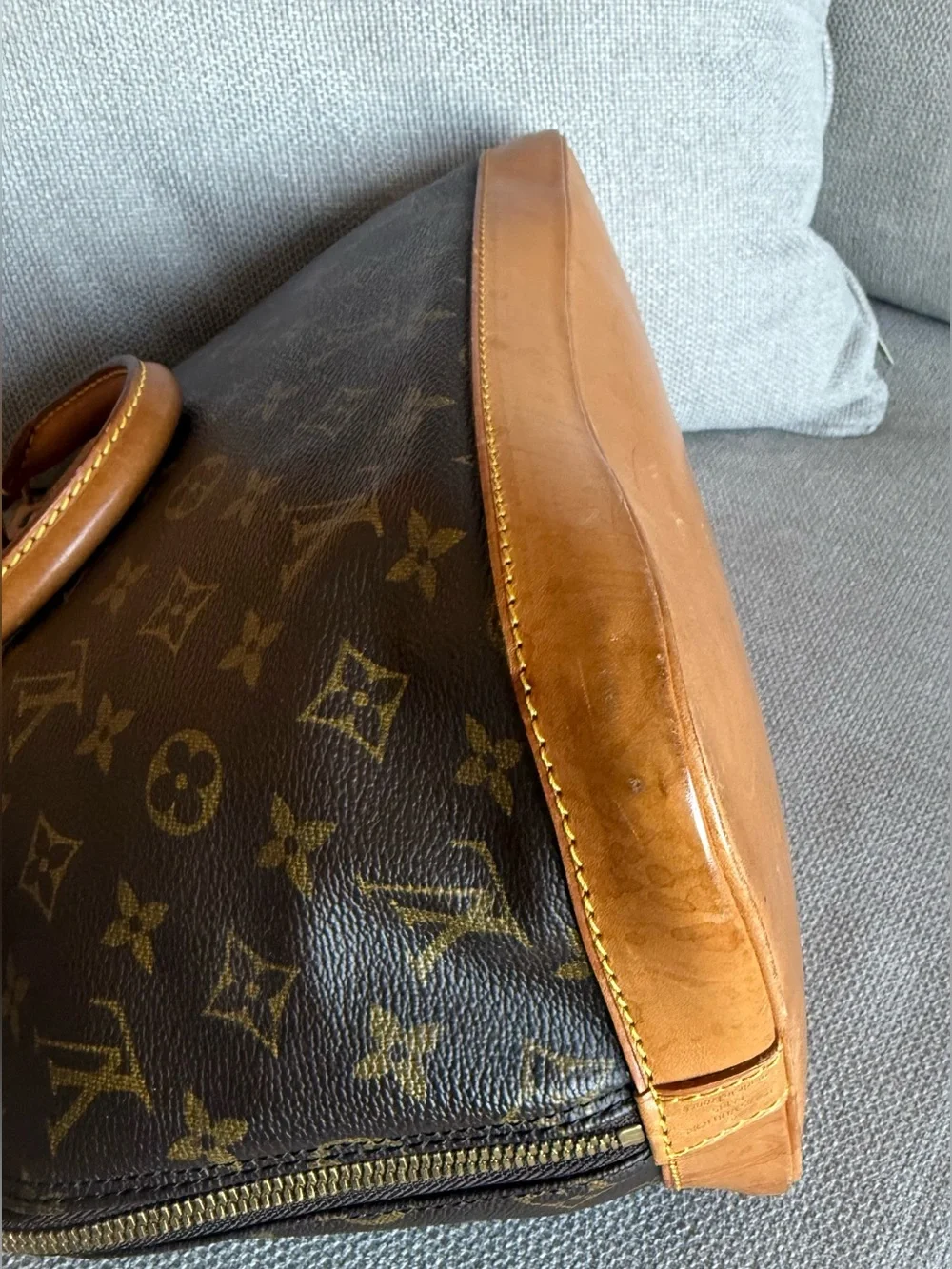 Louis Vuitton classic louis