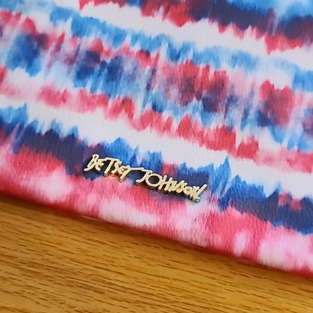 NWOT Betsey Johnson Tie Dye Dream Big Wristlet