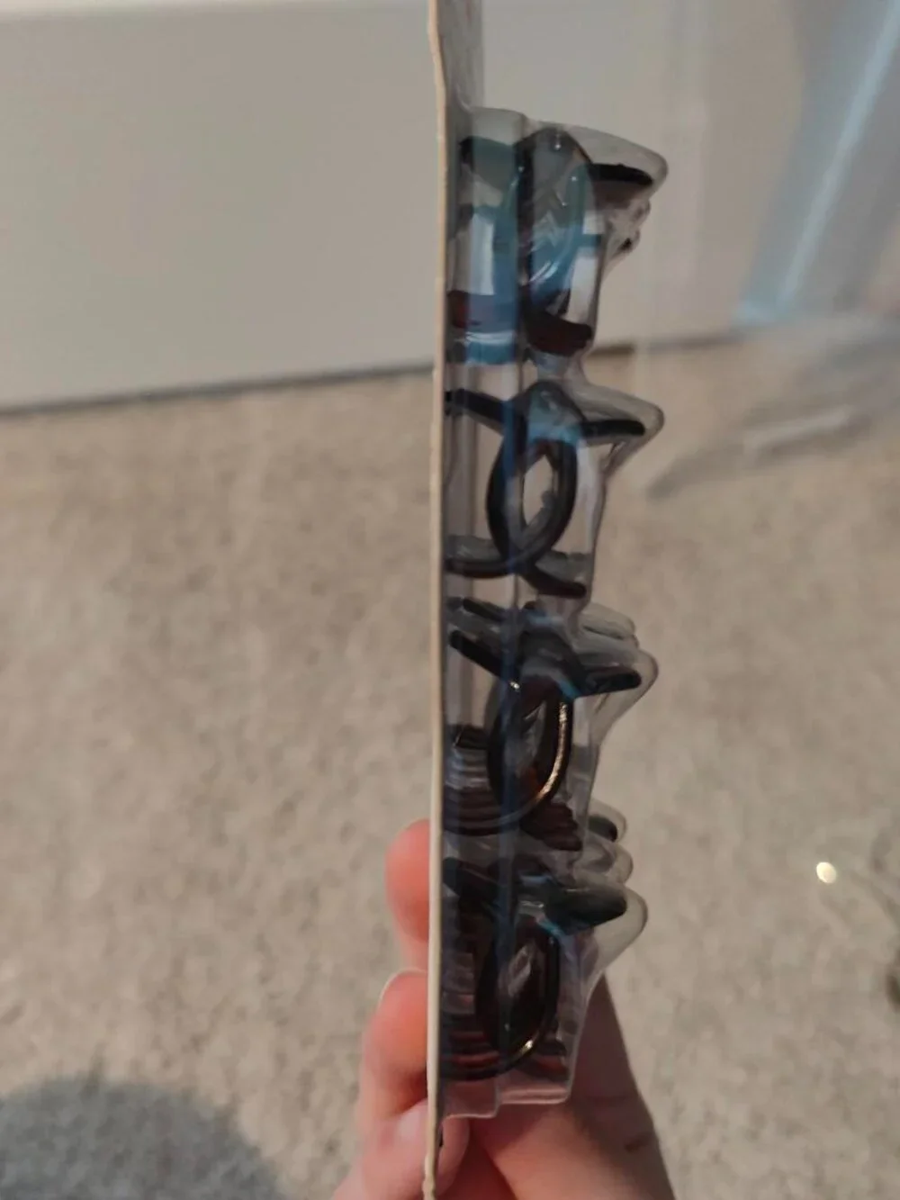Scünci opened hair clips