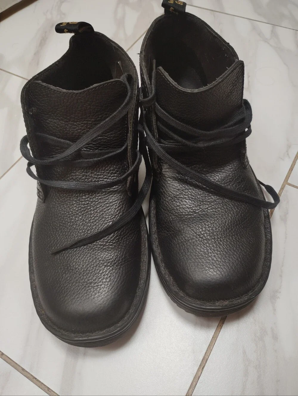 Dr Martens Sussex Black Pebbled Leather Chukka Boots Mens 11 Slip Resistant Sole