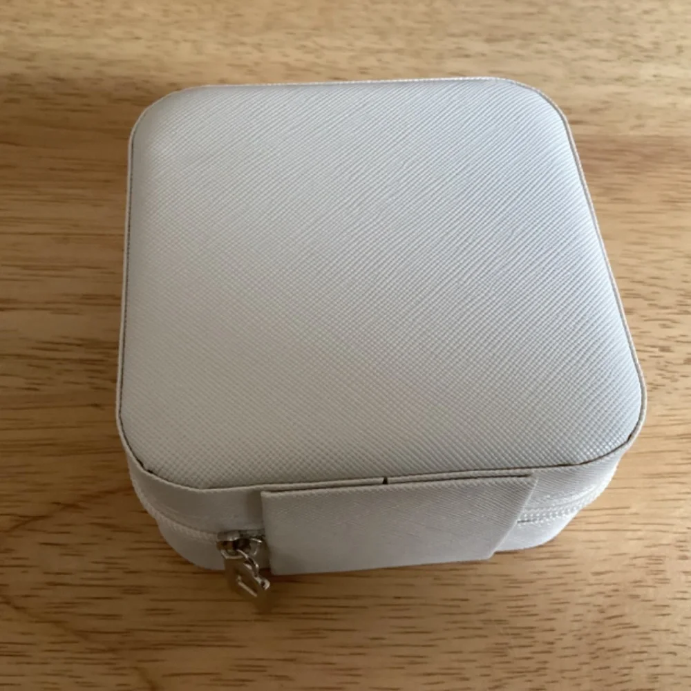 White Leather Jewelry Storage Box/Travel Box/Portable Jewelry Box