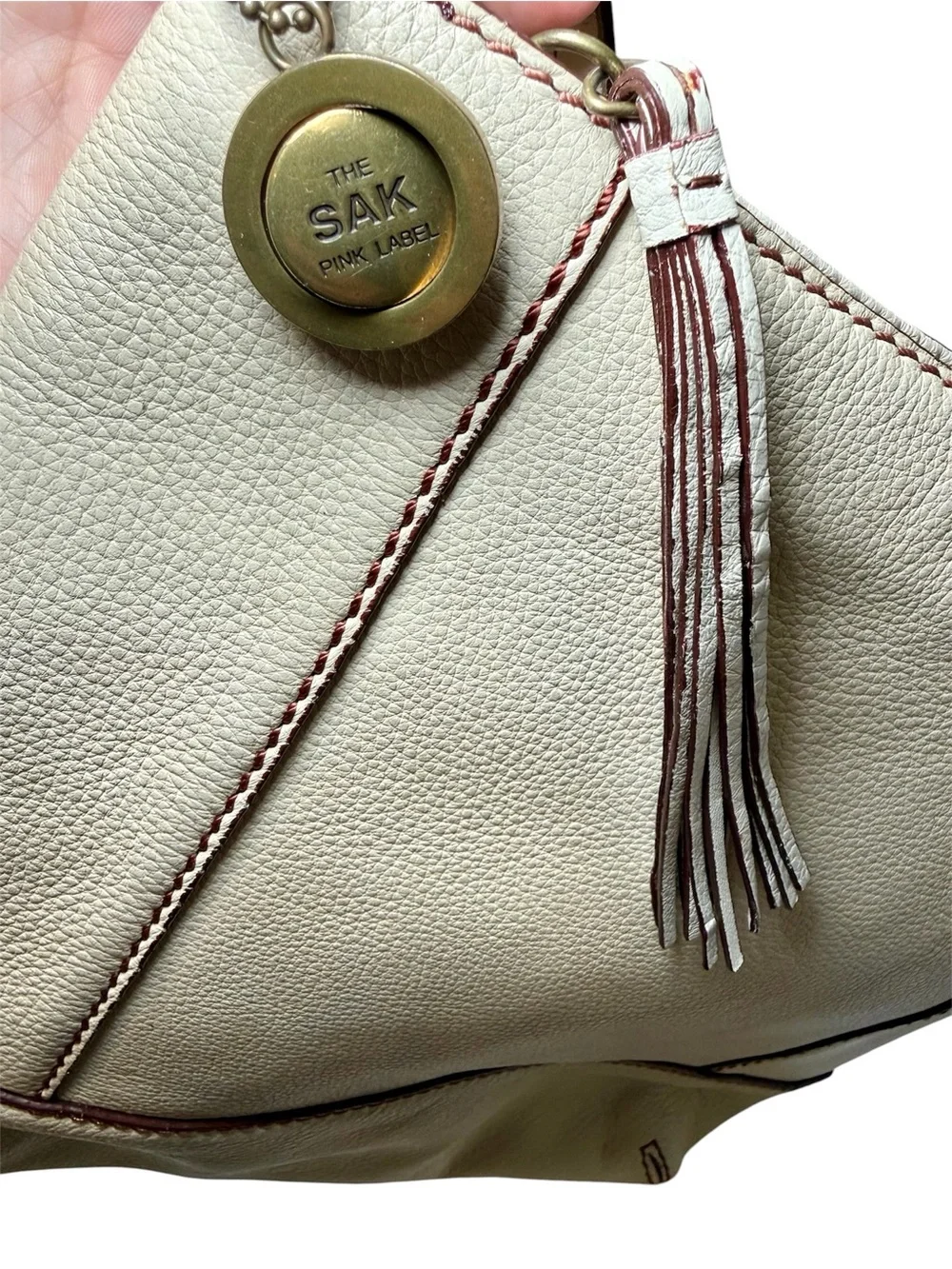 The Sak sak pink