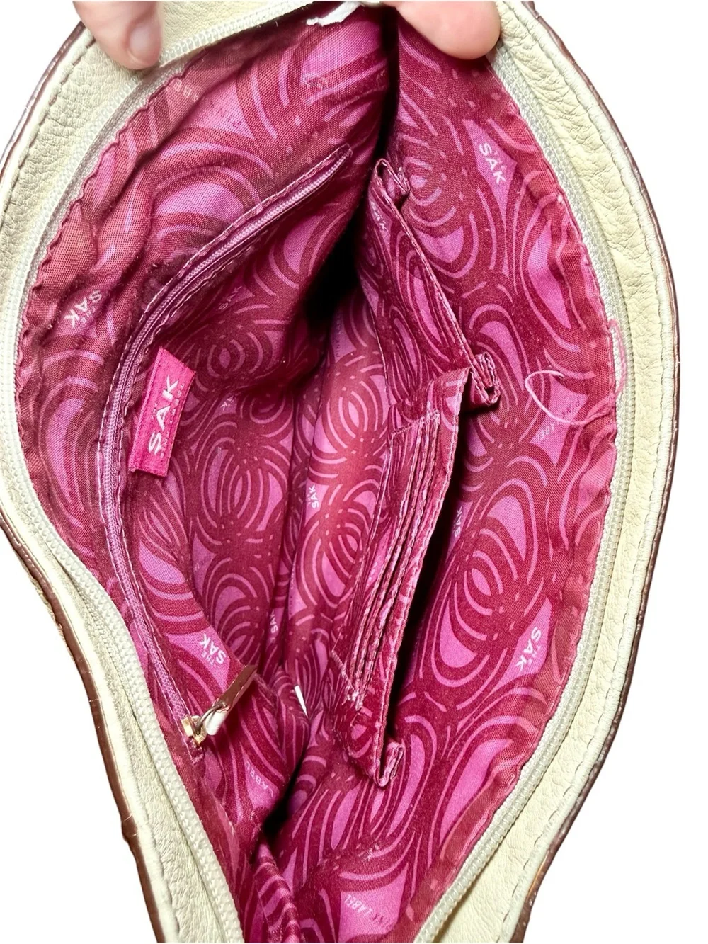 The Sak sak pink