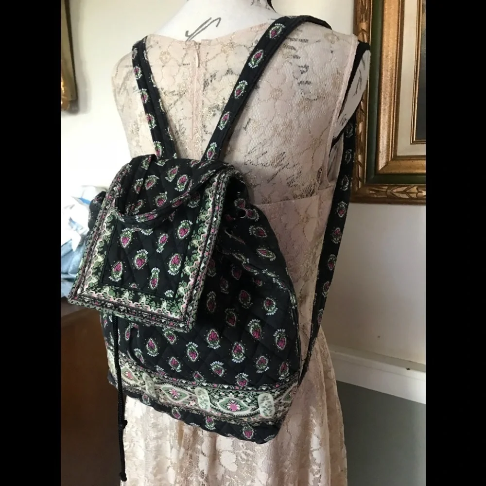 Bueno Collection Quilted Midnight Floral Backpack