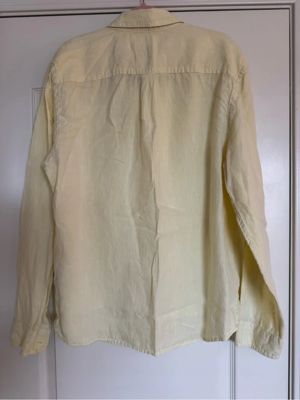 Banana Republic classic button