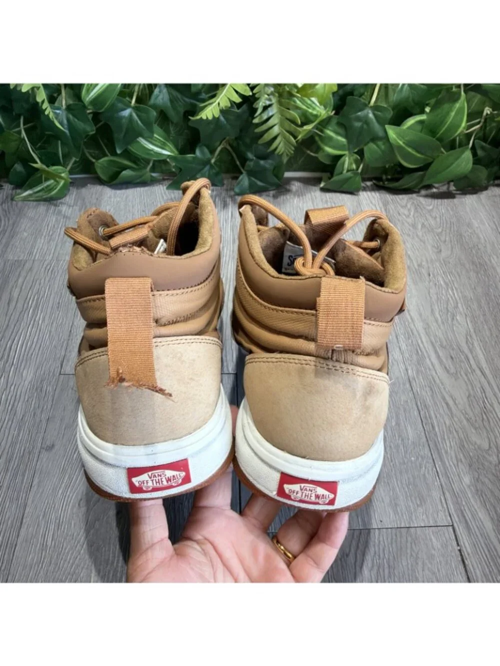 VANS UltraRange Hi DL MTE, Mens Sz 11 Chipmunk Marshmallow
