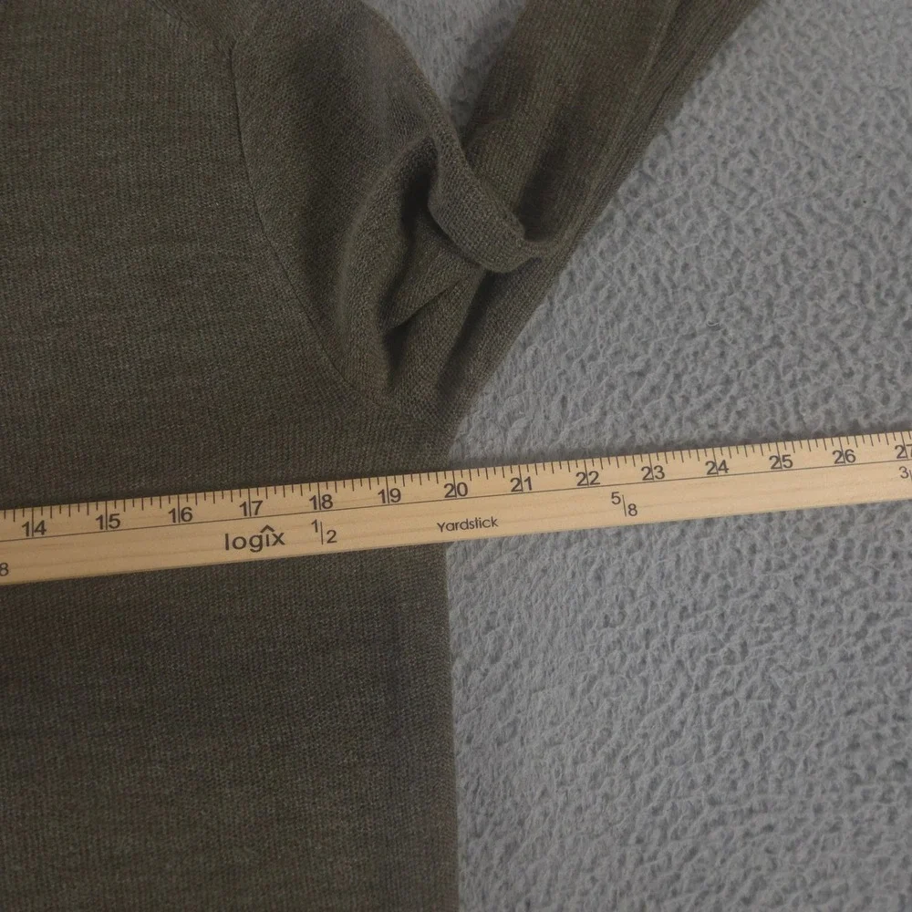 Banana Republic next both crewneck