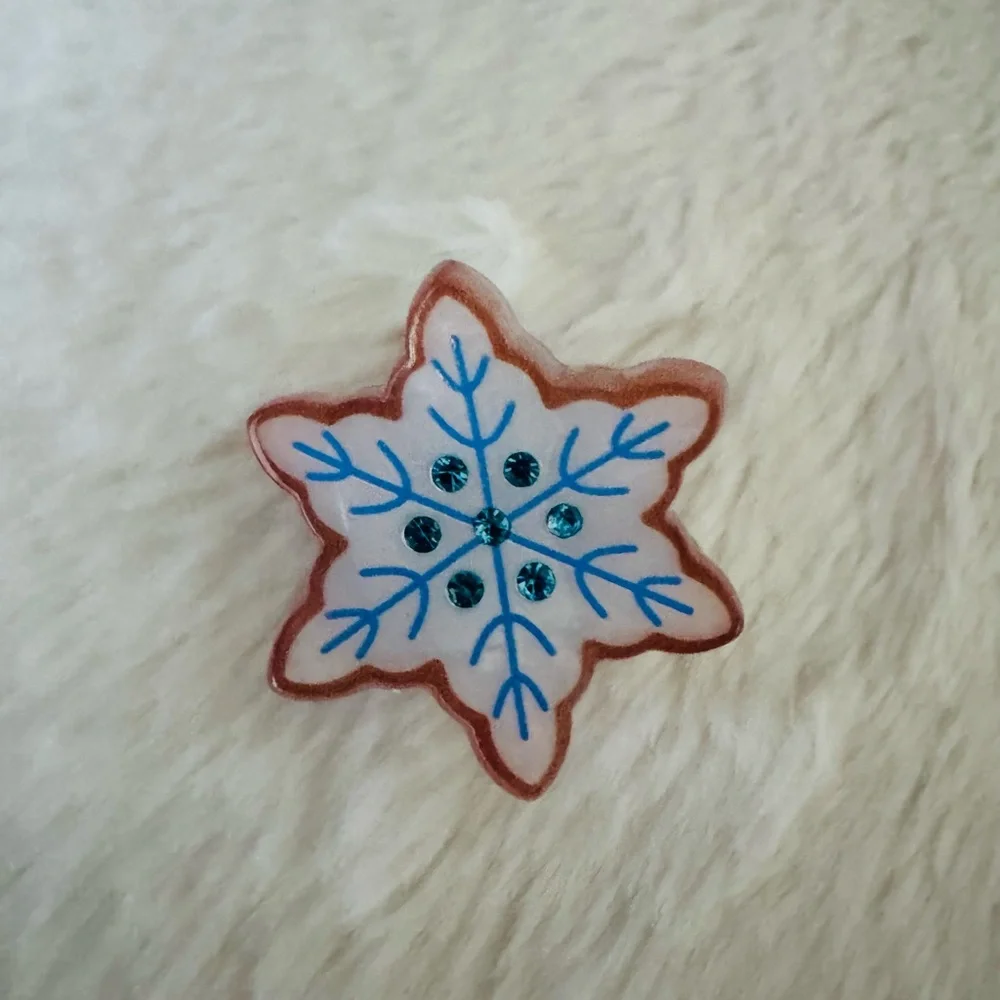 N/A charming snowflake