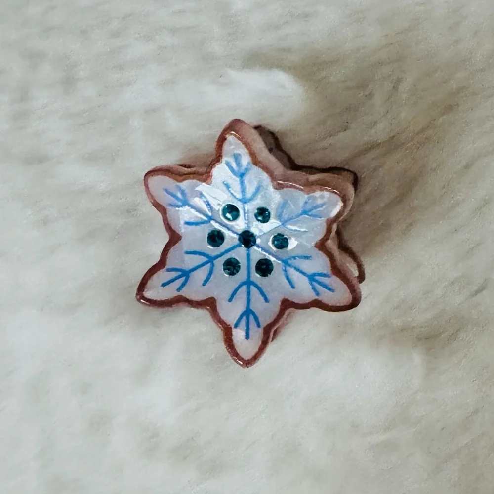 N/A charming snowflake