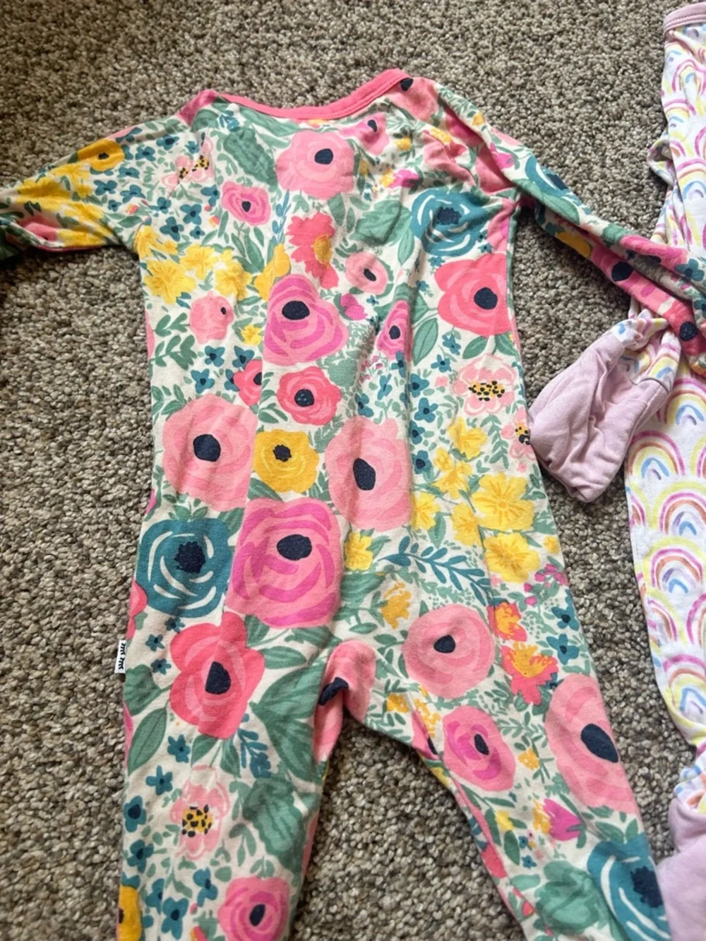 Little Sleepies floral back rainbows