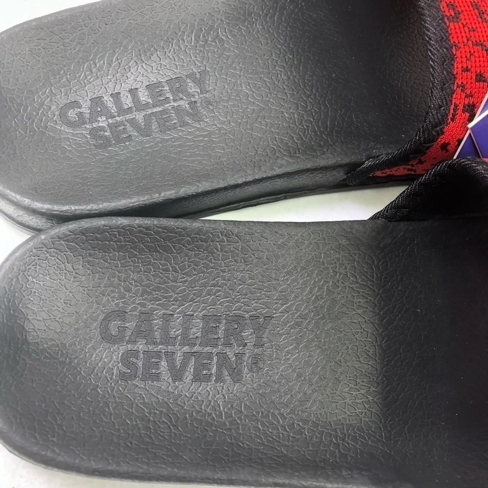 Gallery Seven brand new