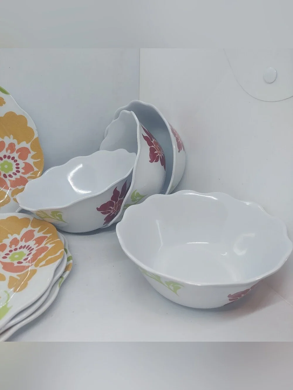 Better Homes Gardens Floral Citrus Plastic Dinnerware Salad Plates Bowls Lot 8
