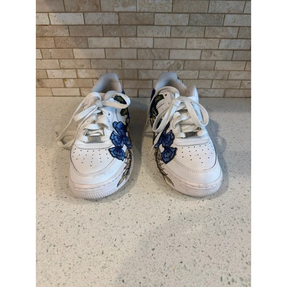Nike white shoes