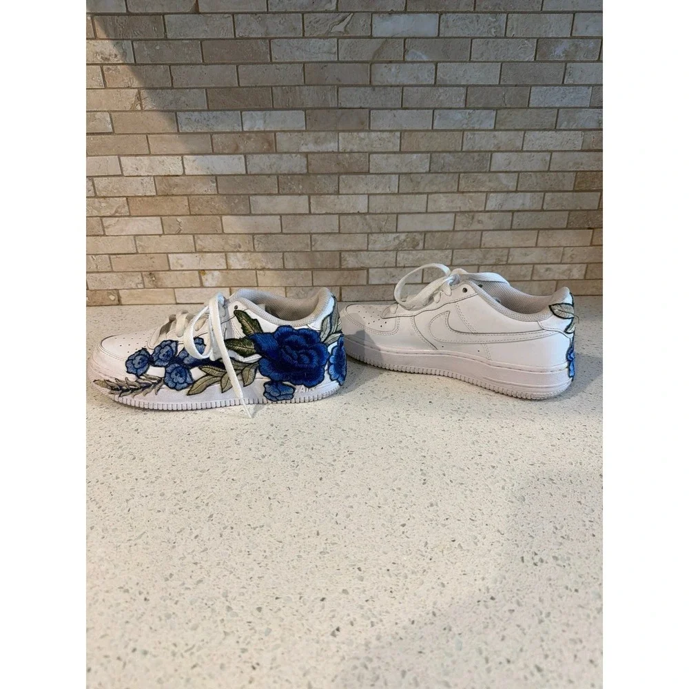 Nike air sneakers preowned