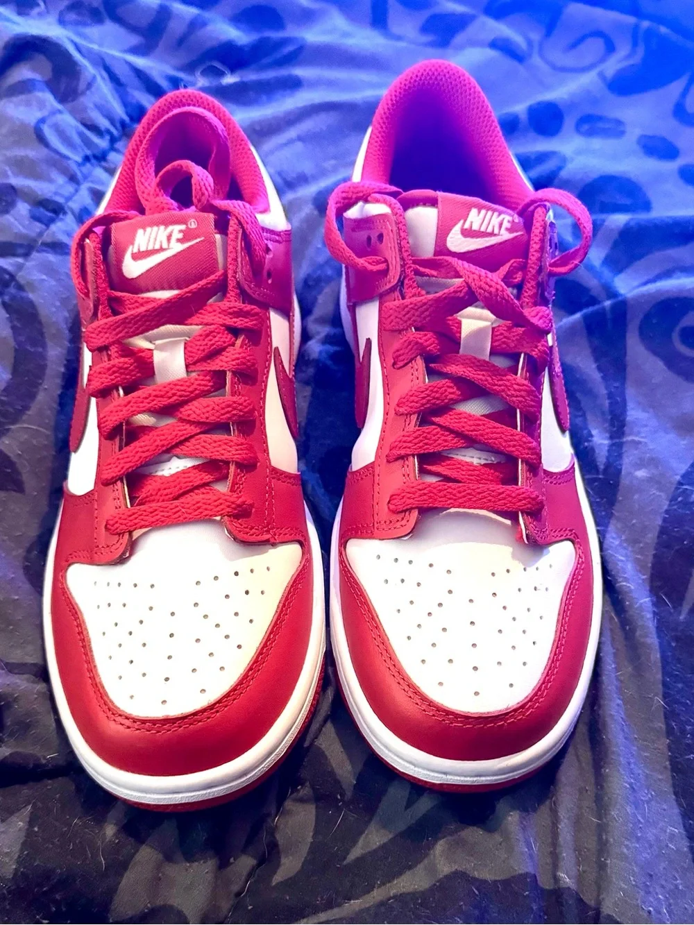 Nike low profile