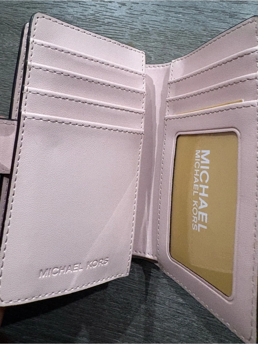 Michael Kors compact michael