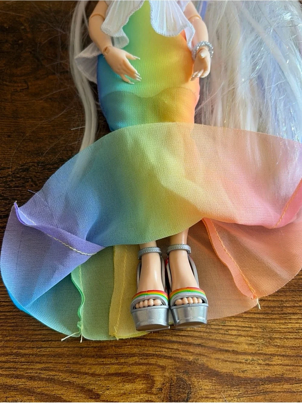 Rainbow High fantastic raine high