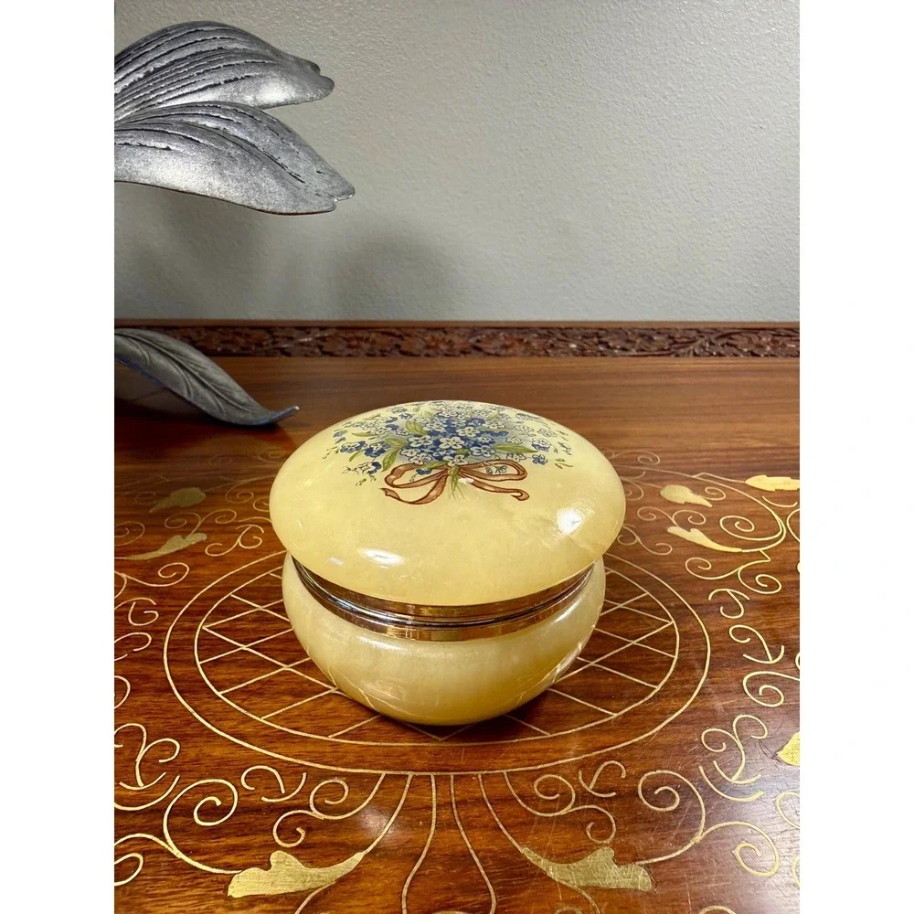N/A vintage carved