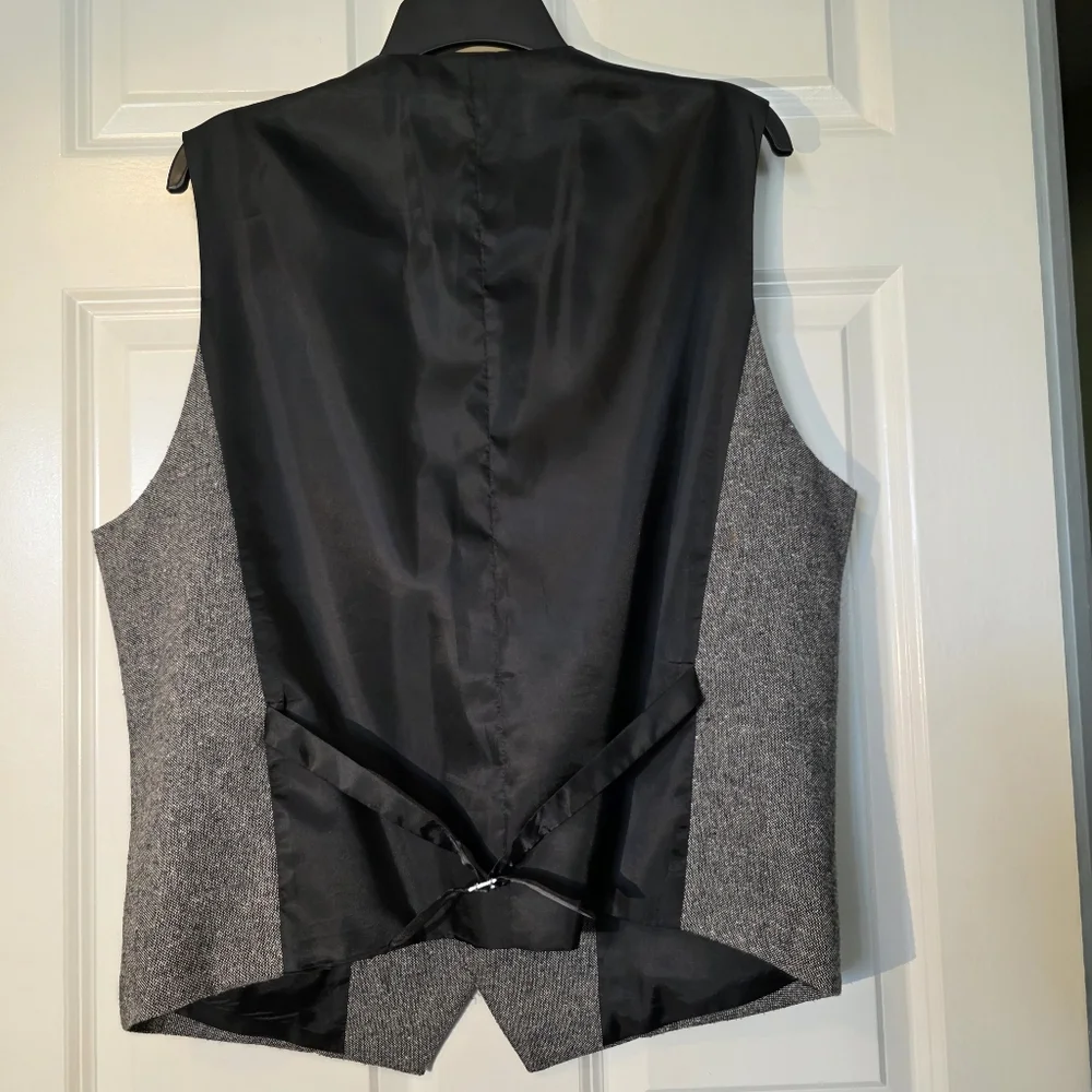 Ruth And Boaz Sophisticated Charcoal Wool Blend Suit Vest for Men L EUC 5 Button