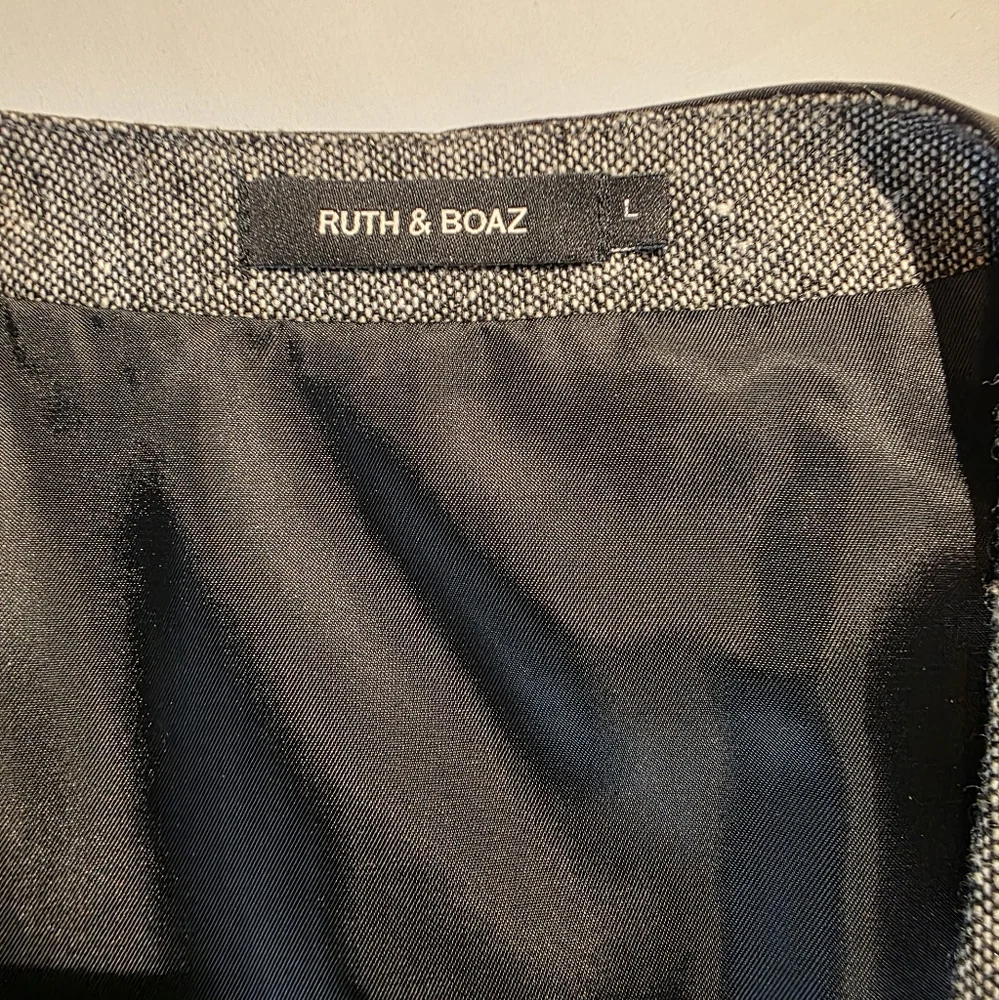 Ruth And Boaz Sophisticated Charcoal Wool Blend Suit Vest for Men L EUC 5 Button