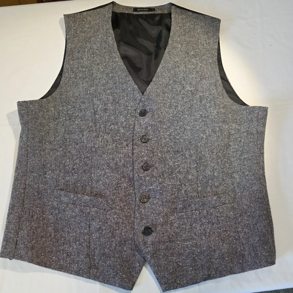 Ruth And Boaz Sophisticated Charcoal Wool Blend Suit Vest for Men L EUC 5 Button