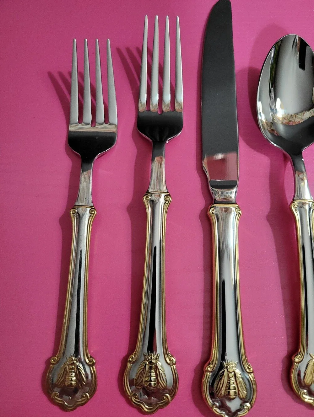 Wallace Napoleon Bee Stainless Gold Accent 5 Piece Flatware Set (1384)