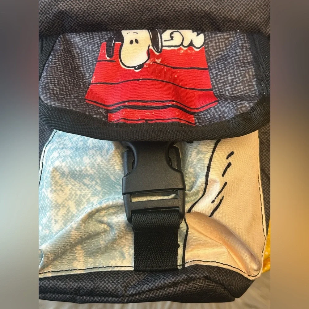 Lesportsac playful snoopy