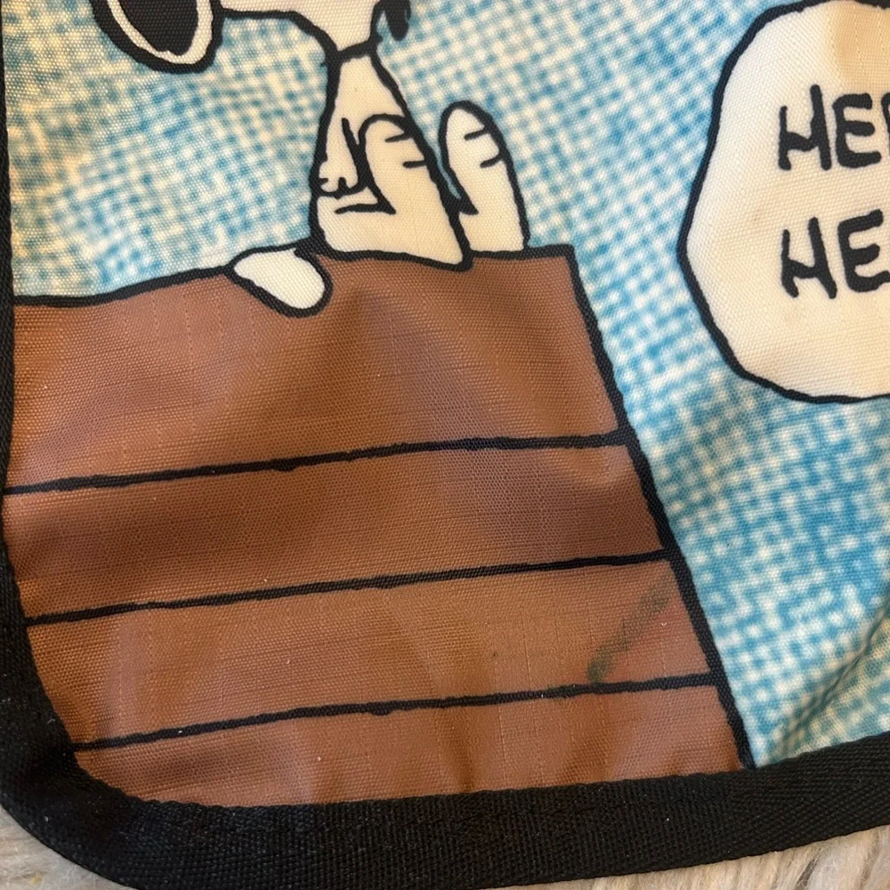 Lesportsac playful snoopy