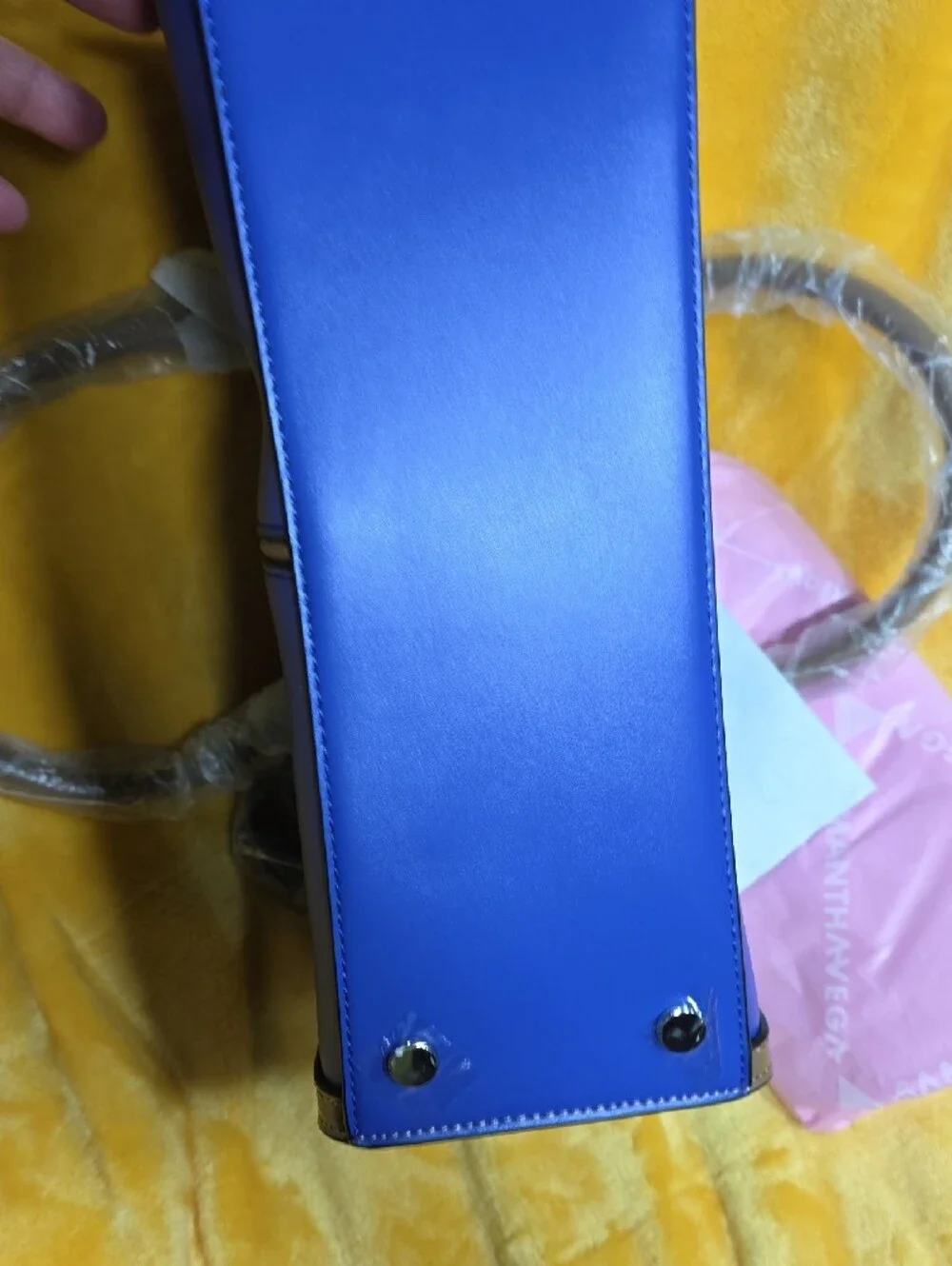 N/A hardware holds