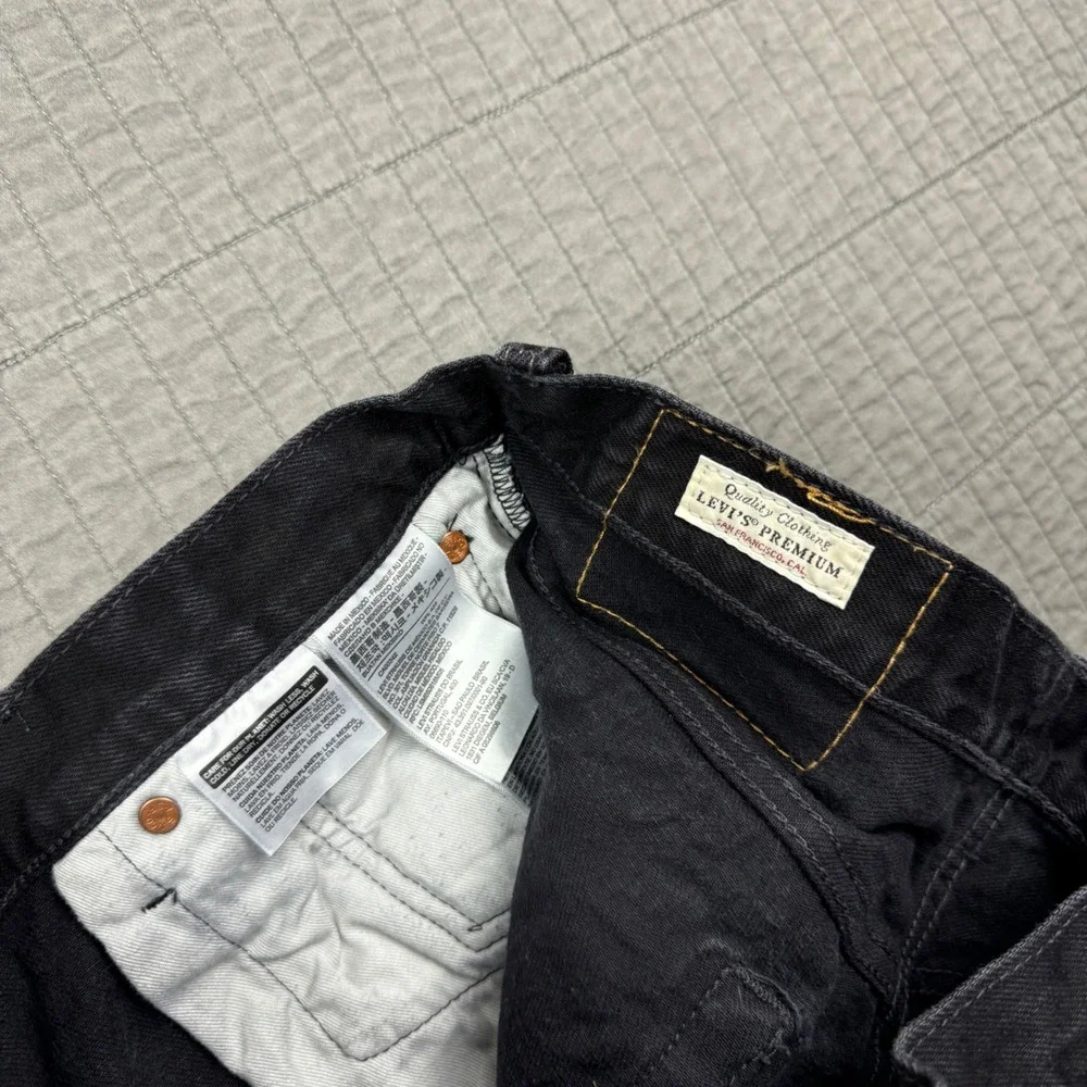 Levis Premium 501 Men 32 Black Denim Cut Off Shorts Button Fly 10