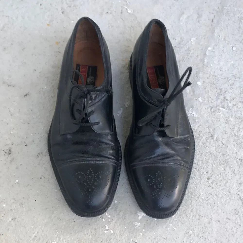 A. Testoni  cap toe oxford’s