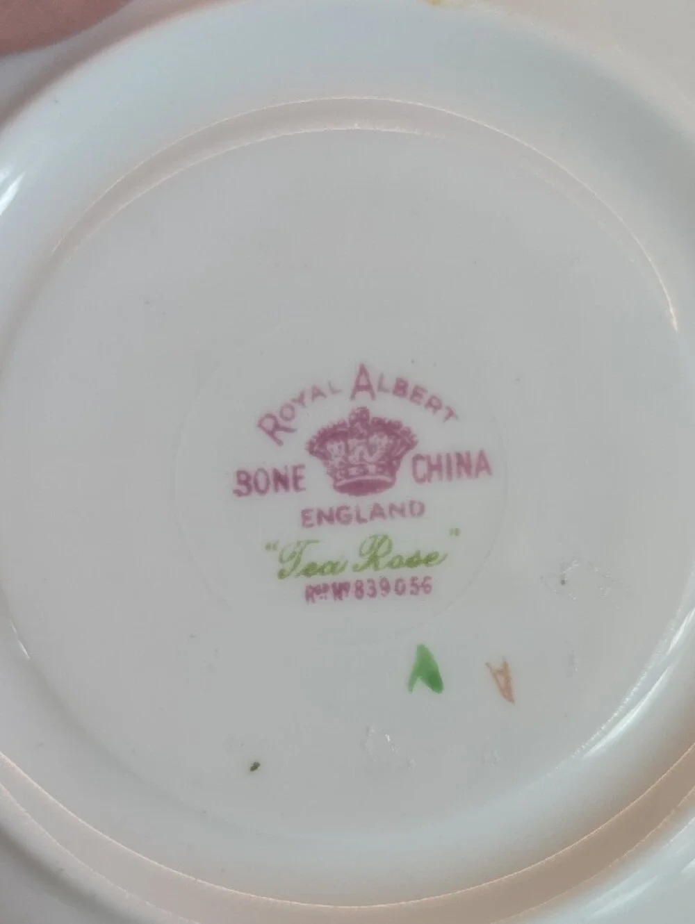 Royal Albert white perfect