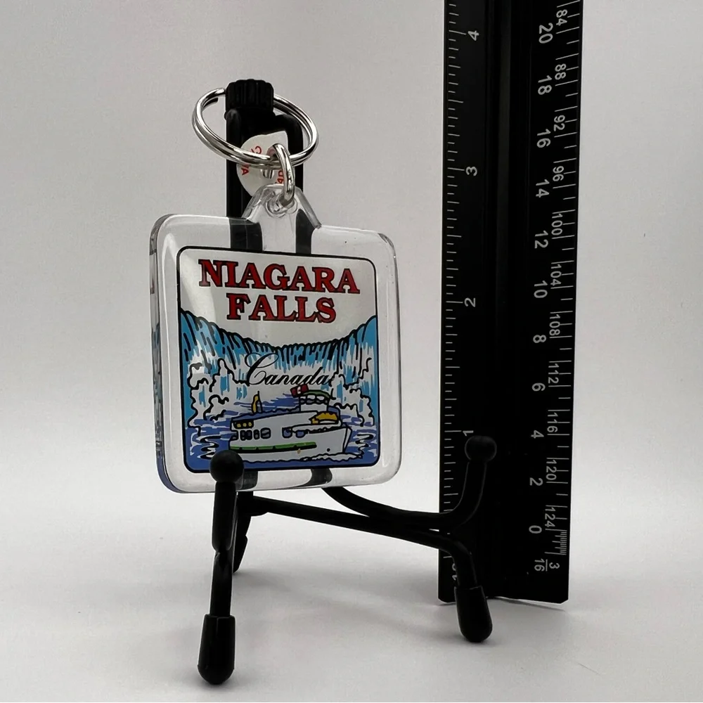 Vintage Niagra Falls Canada Keychain Vintage 90s Acrylic