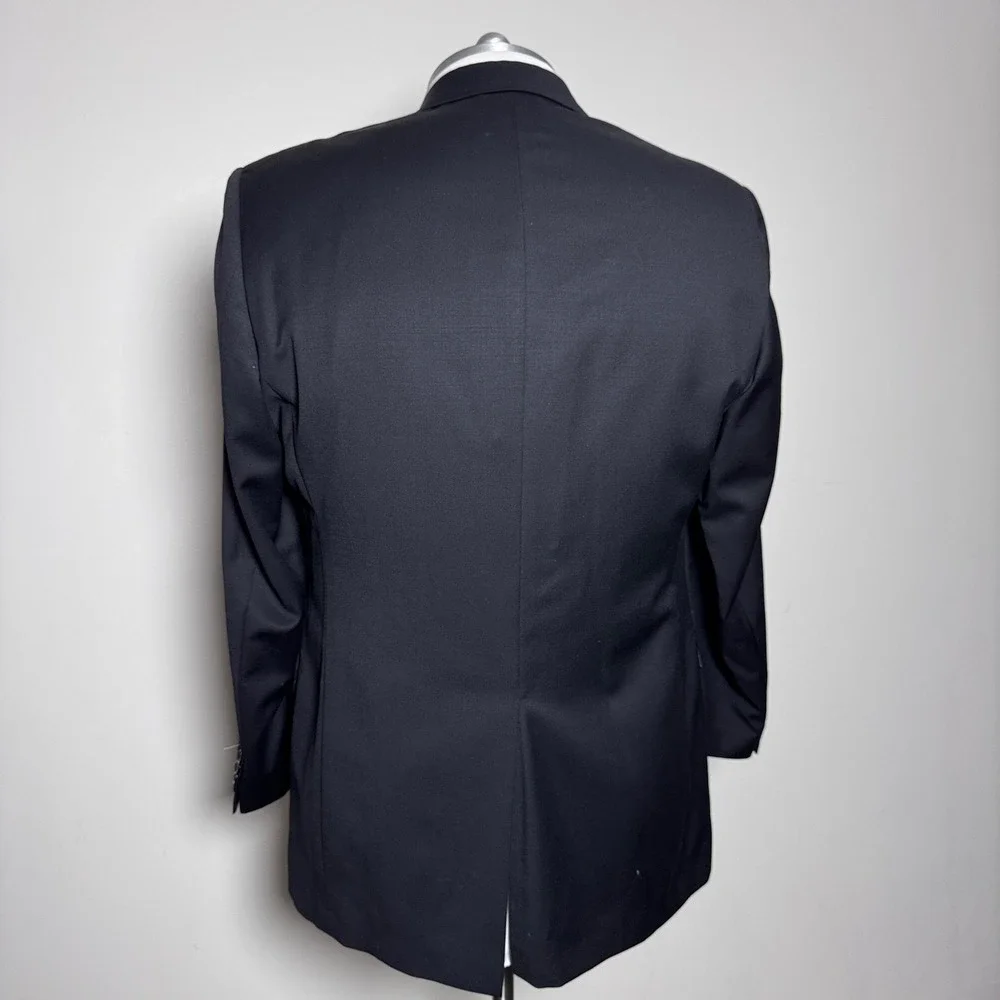 Hart Schaffner Marx classic navy