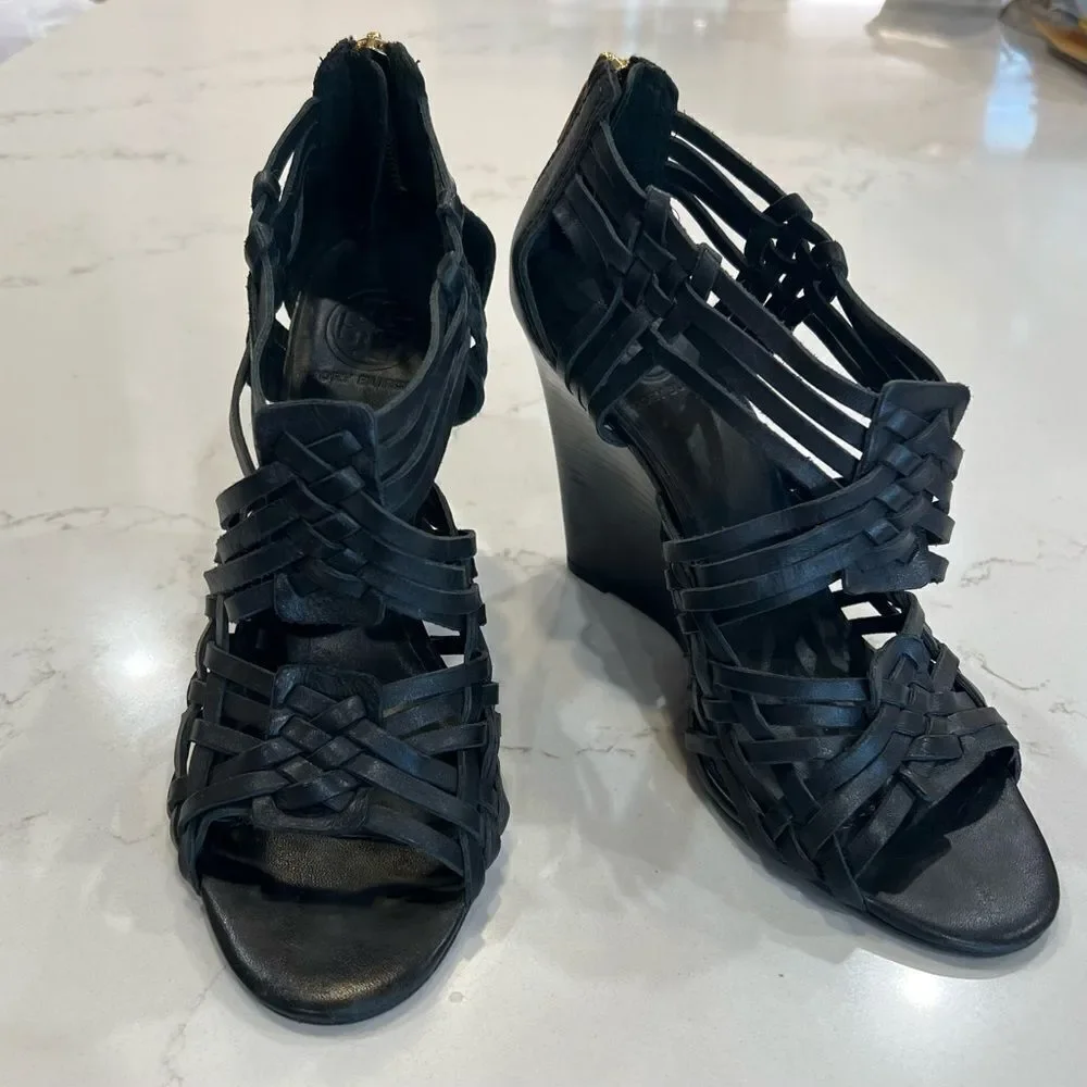 Tory Burch leather heel